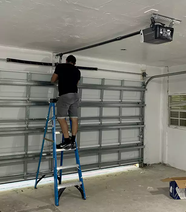 Garage Door Replacement Leisure City