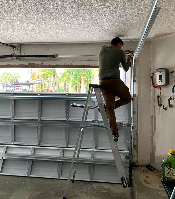 Garage Door Roller Replacement Leisure City