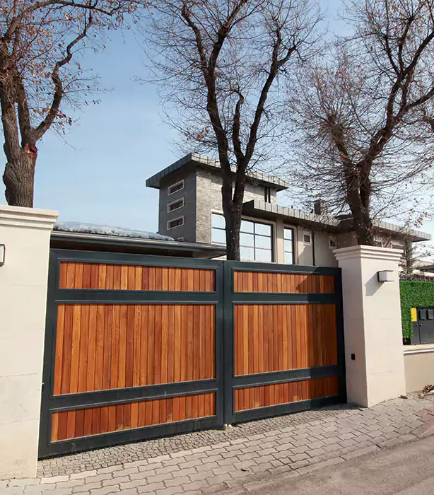Wooden Gate Repair Leisure City