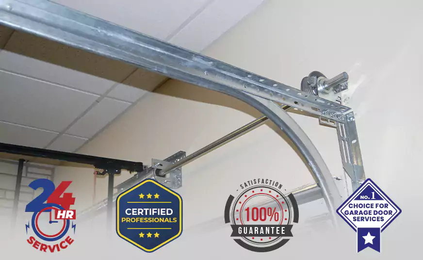 How Much Does a Garage Door Rail Replacement Cost in Leisure City, FL?